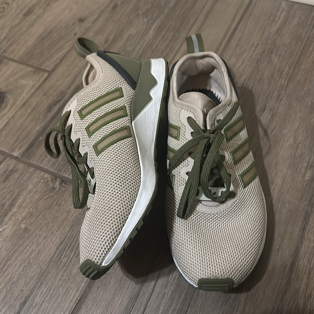 ADIDAS Custom W6.5 - Picture 2 of 4